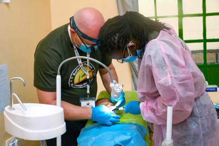 safarinsmiles dental Mission